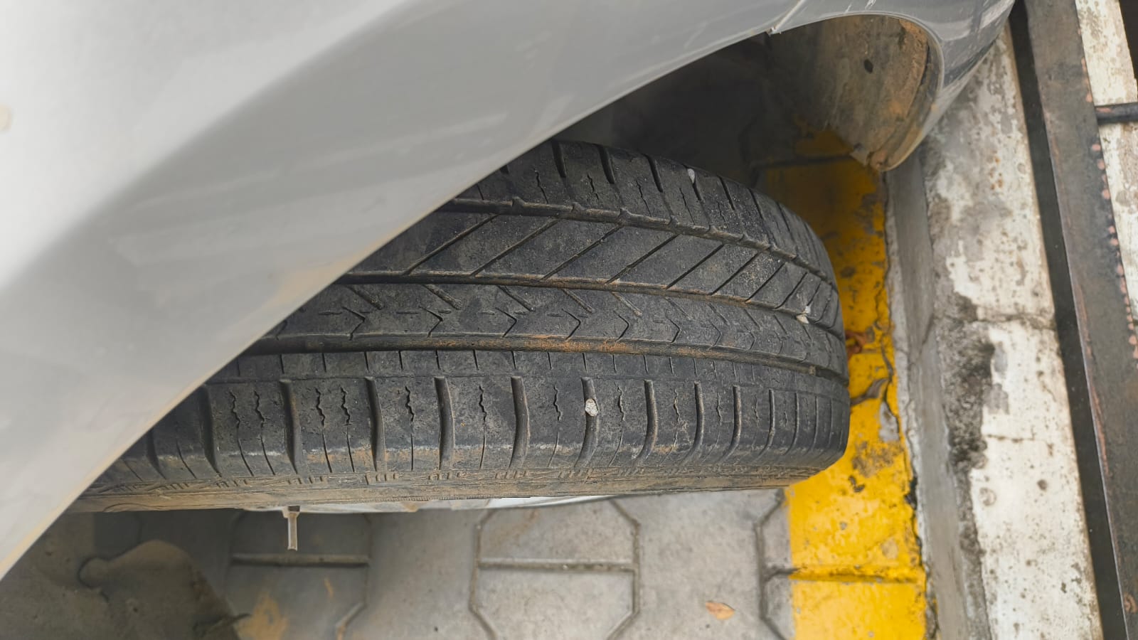 Volkswagen Polo(2012-2014) Comfortline 1.2l P